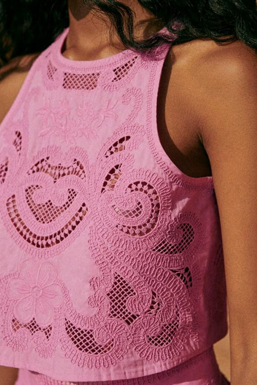 Camilladress Sleeveless Hollow Out Lace Crop Top